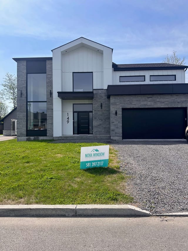 Lavage de fenêtres - Vue de devant